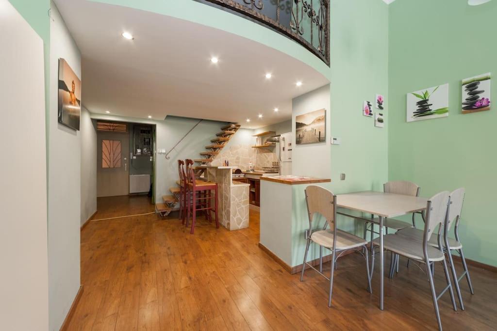 בודפשט Main Street Apartment / Heart Of Bp מראה חיצוני תמונה