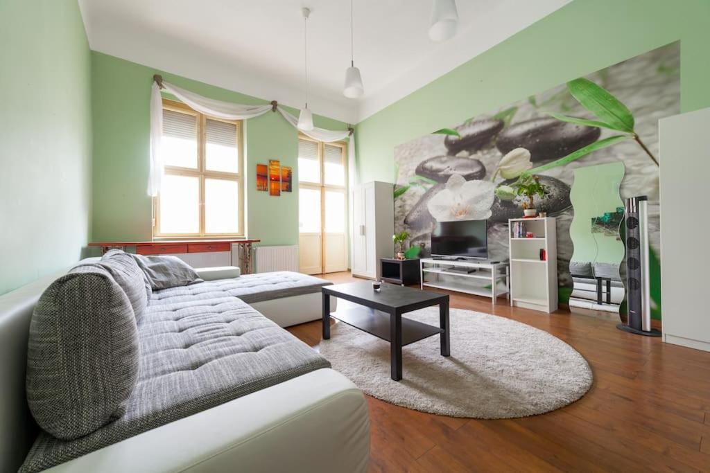 בודפשט Main Street Apartment / Heart Of Bp מראה חיצוני תמונה